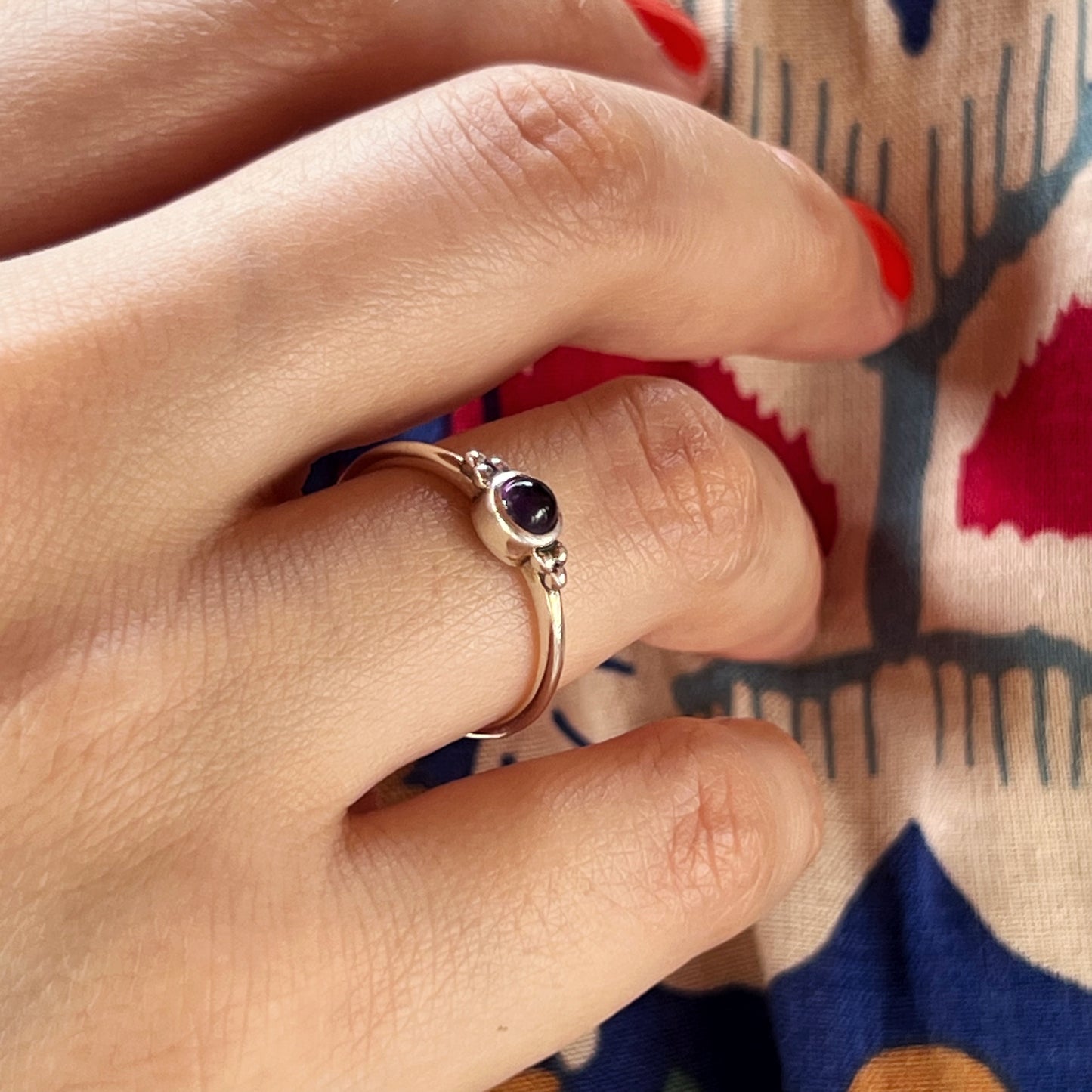 Anillo Amatista ANU | "Protección, calma y espiritualidad" | Plata 925