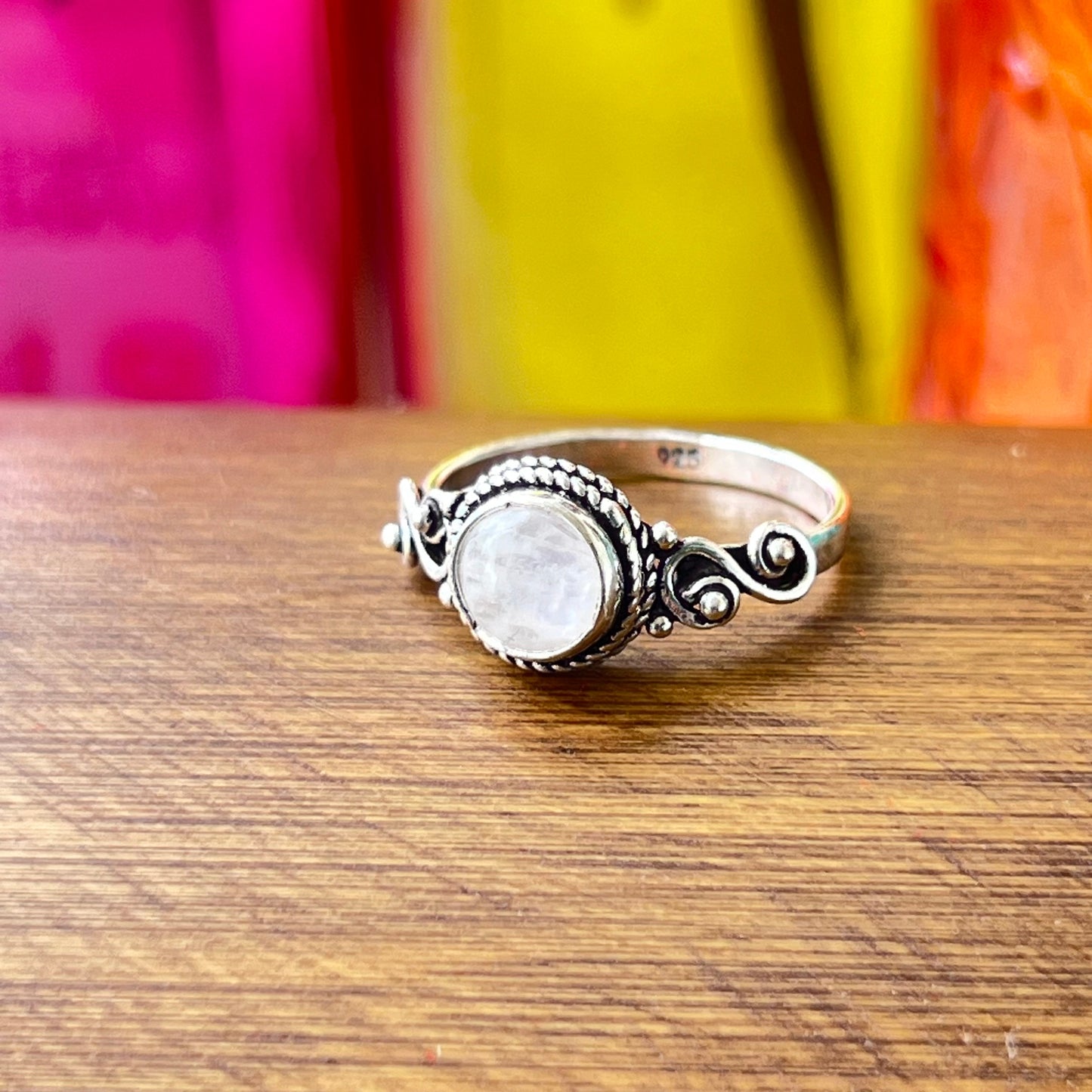 Anillo Piedra Luna AGNI | "Equilibrio emocional, Calma e Intuición" | Plata 925