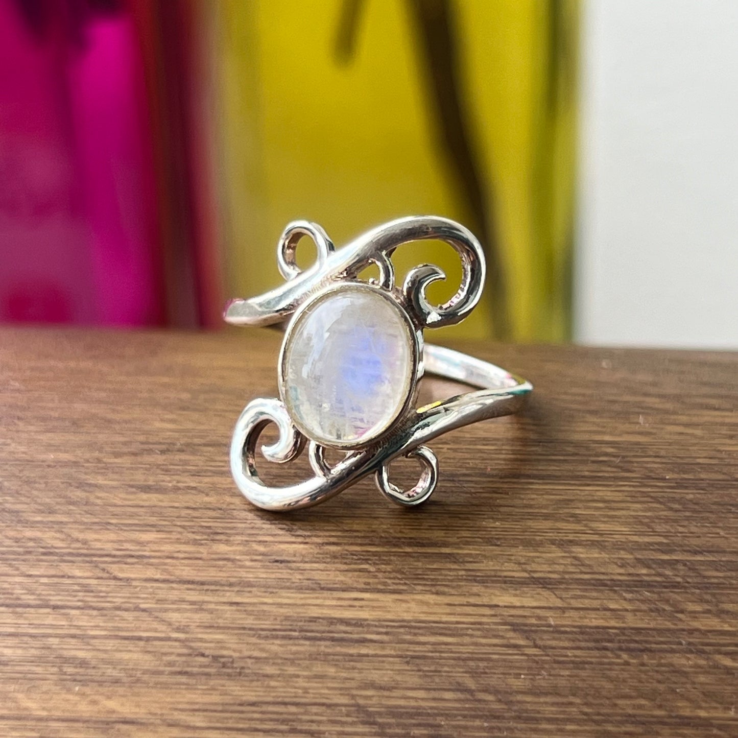 Anillo Piedra Luna MILAM | "Equilibrio emocional, Calma e Intuición" | Plata 925