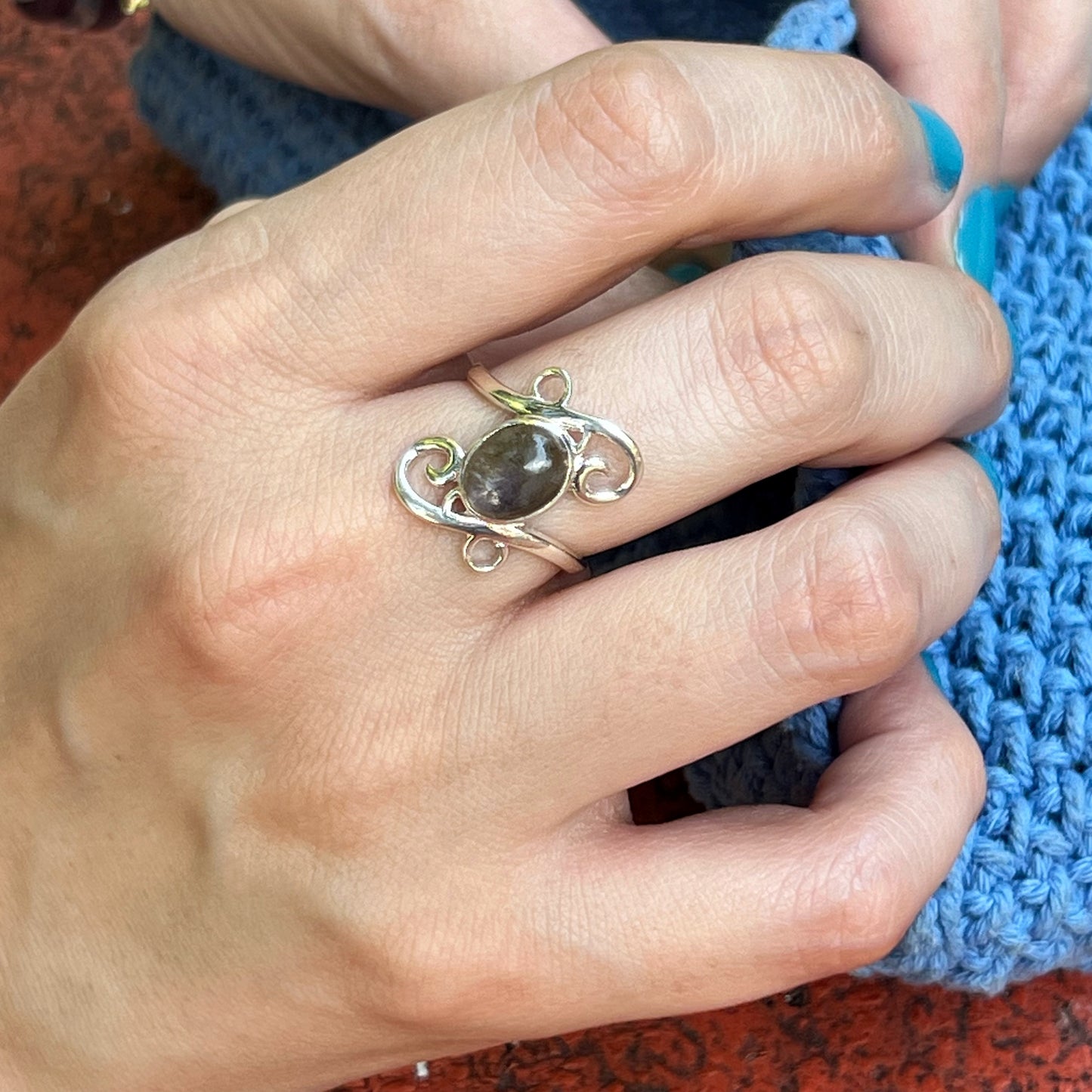 Anillo Labradorita MILAM | "Protección, Intuición y espiritualidad"| Plata 925