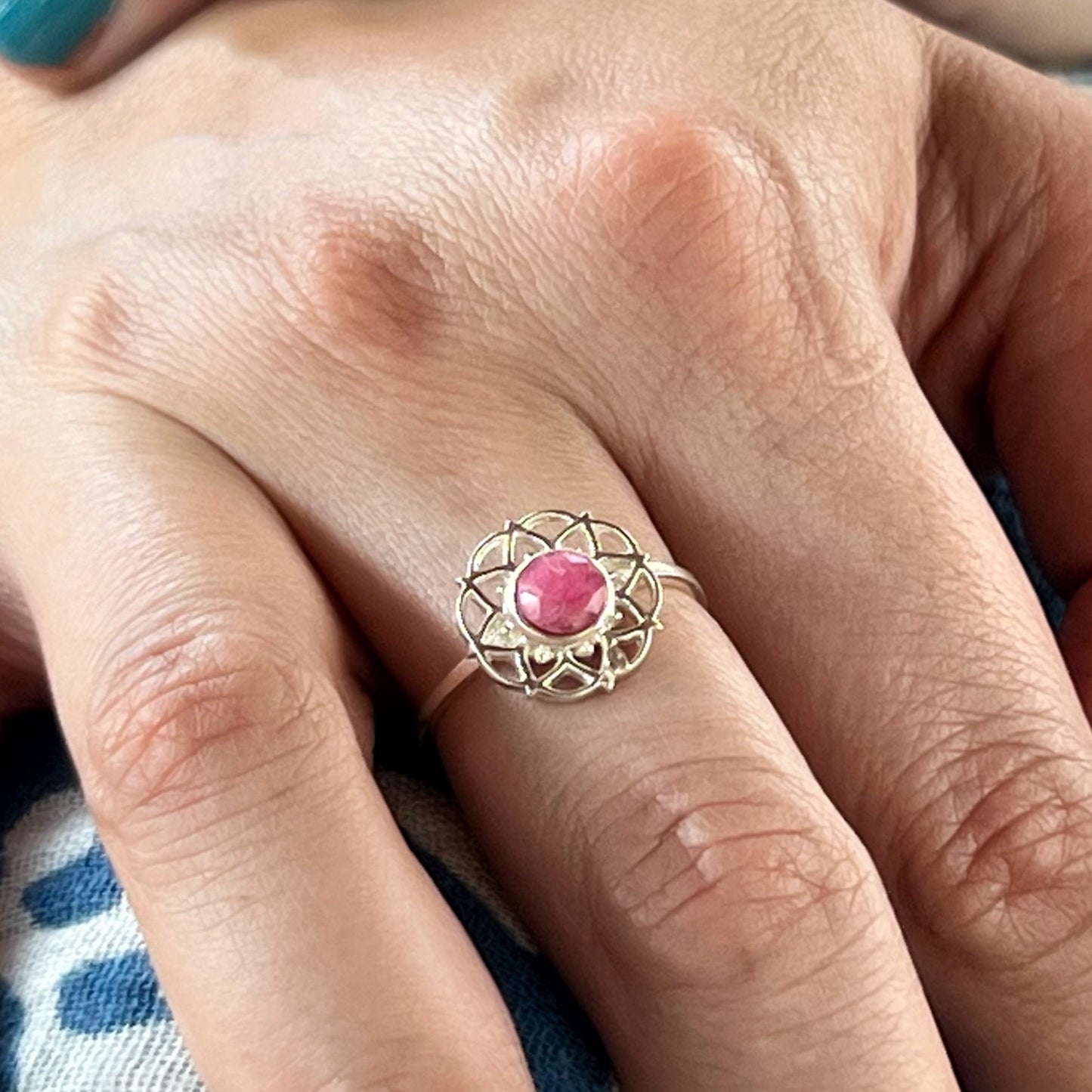 Anillo Rubí TARA | "Vitalidad, Amor y Prosperidad" | Plata 925