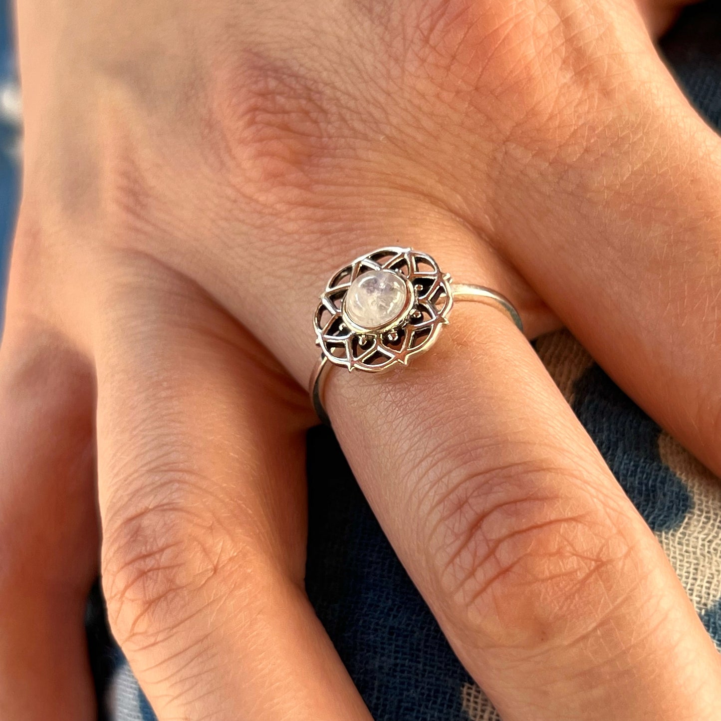 Anillo Piedra Luna TARA | "Equilibrio emocional, Calma e Intuición" | Plata 925