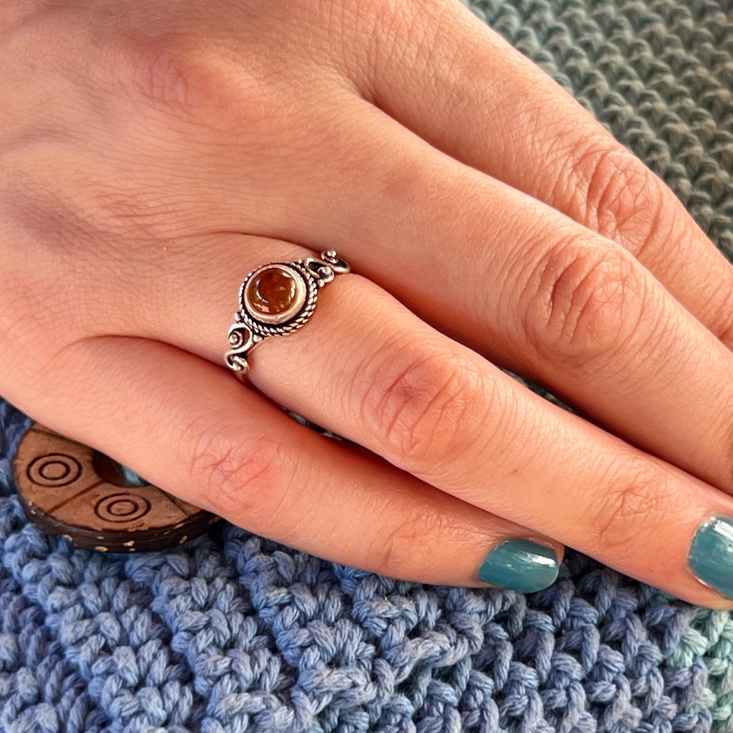 Anillo Ámbar AGNI | "Energía, protección y Abundancia" | Plata 925