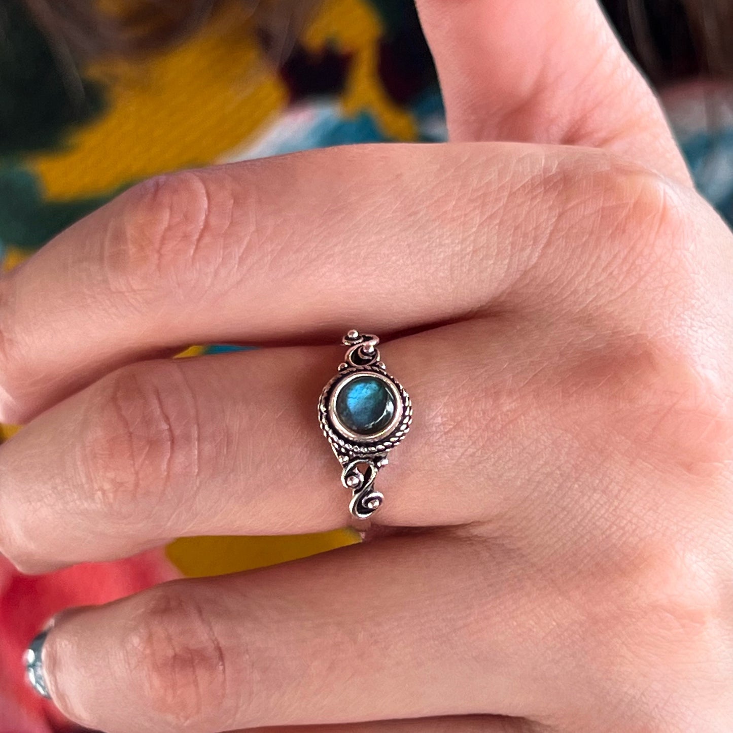 Anillo Labradorita AGNI | "Protección, Intuición y espiritualidad"| Plata 925