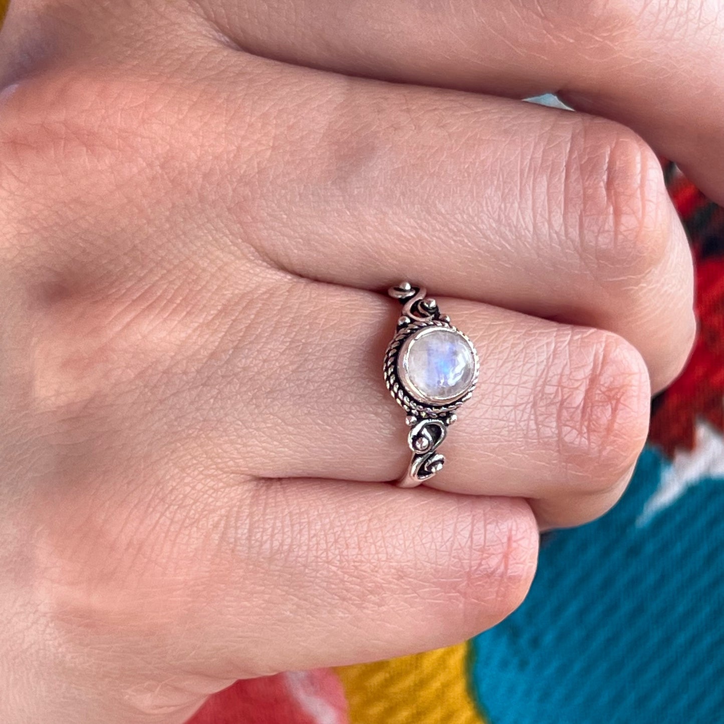 Anillo Piedra Luna AGNI | "Equilibrio emocional, Calma e Intuición" | Plata 925