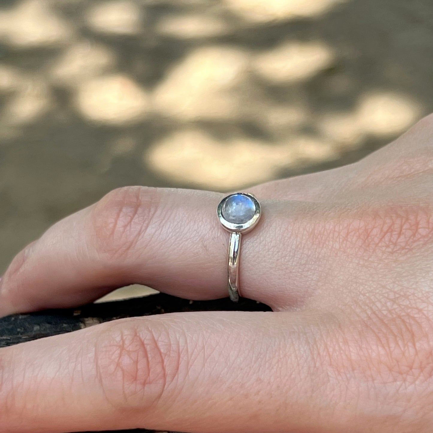 Anillo Piedra Luna PURMINA | "Equilibrio emocional, Calma e Intuición" | Plata 925