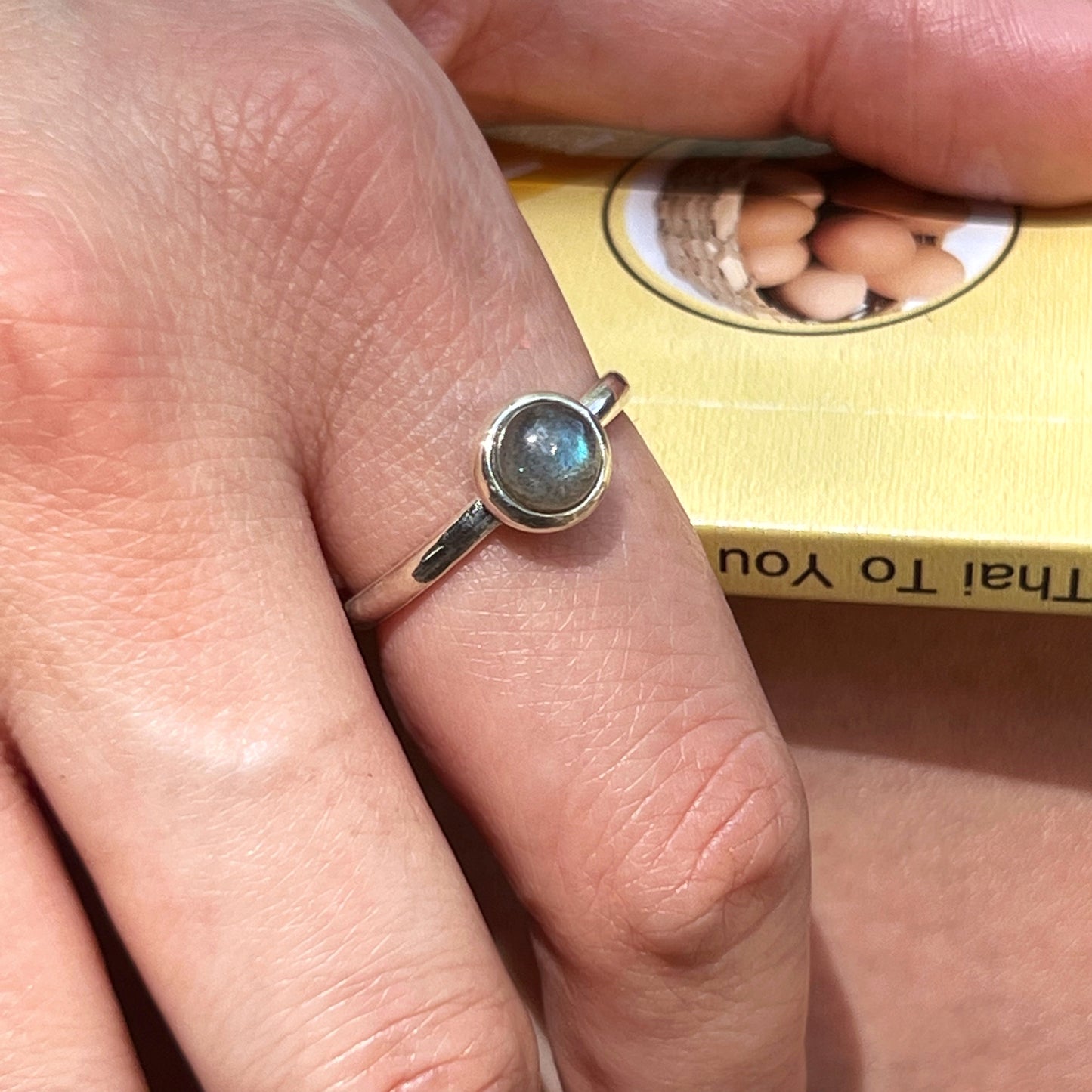 Anillo Labradorita PURMINA | "Protección, Intuición y espiritualidad"| Plata 925