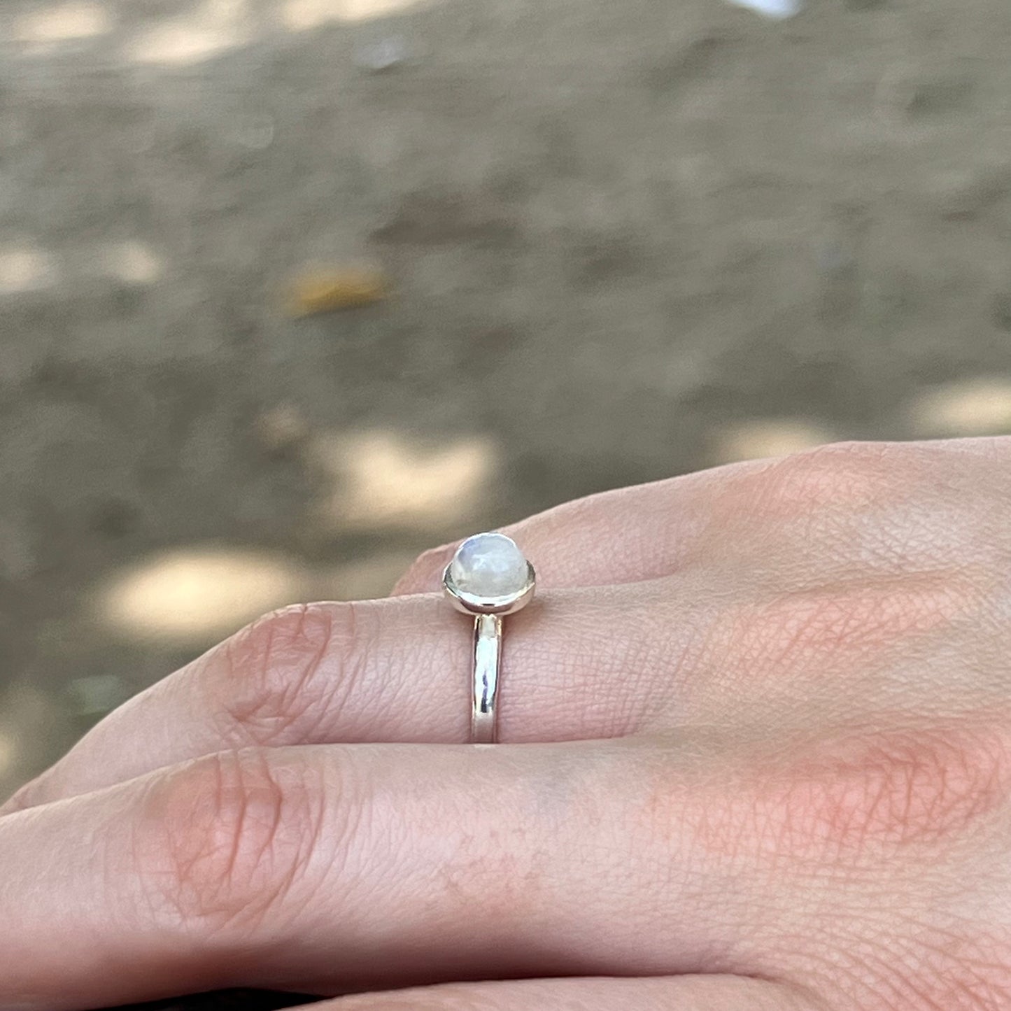 Anillo Piedra Luna PURMINA II | "Equilibrio emocional, Calma e Intuición" | Plata 925