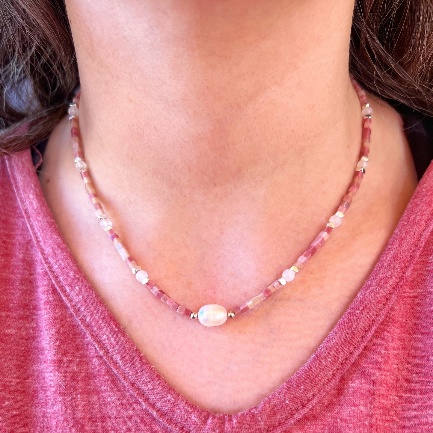 Collar "Amor Propio y Energía Femenina" | Cuarzo rosa, Rodocrosita y Perla de Río | Plata 925