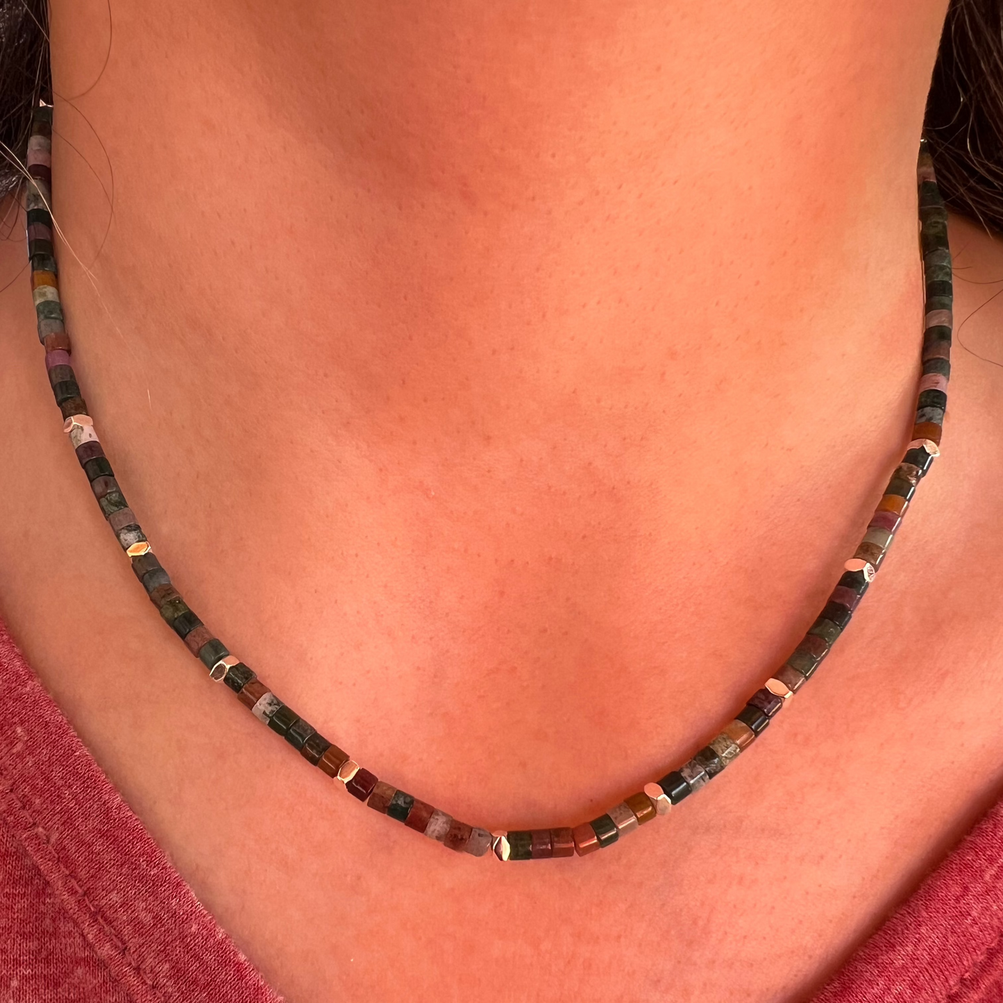 Collar "Armonía Emocional y Conexión con la Tierra" | Ágata de India y Hematita