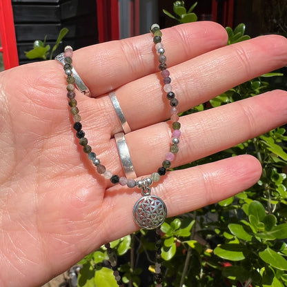 Collar "Armonía y Creatividad" | Turmalina Multicolor y Flor de la Vida | Plata 925