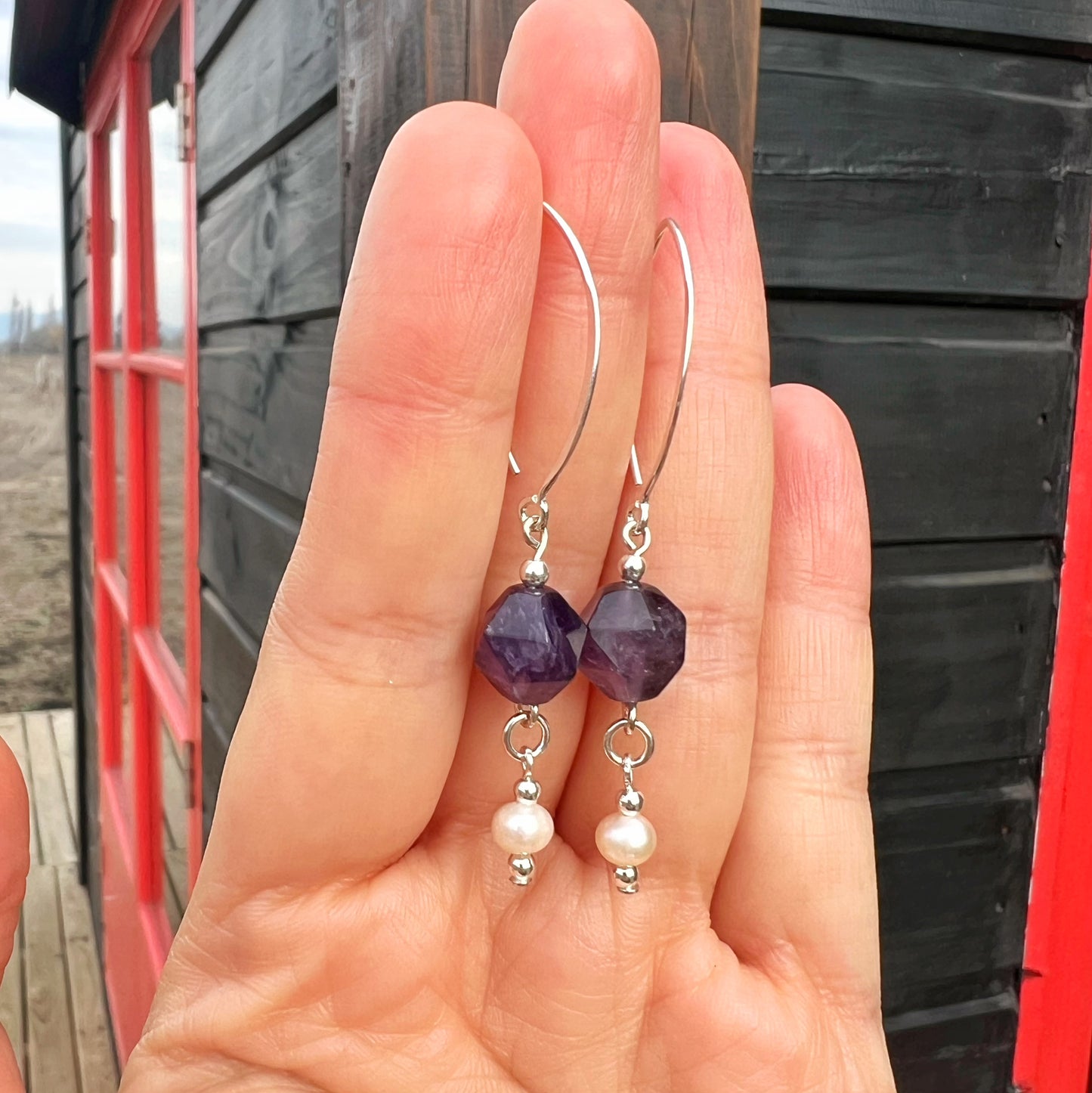 Aros Amatista, perla de río y plata 925 | “Calma y espiritualidad”
