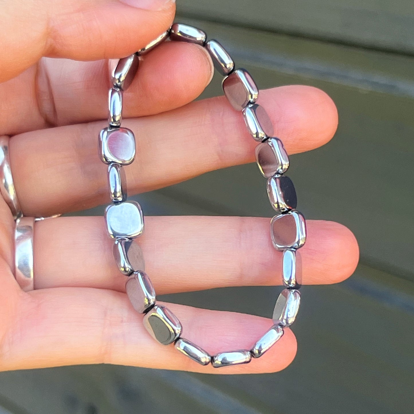 Pulsera Hematita |  "Protección y estabilidad"