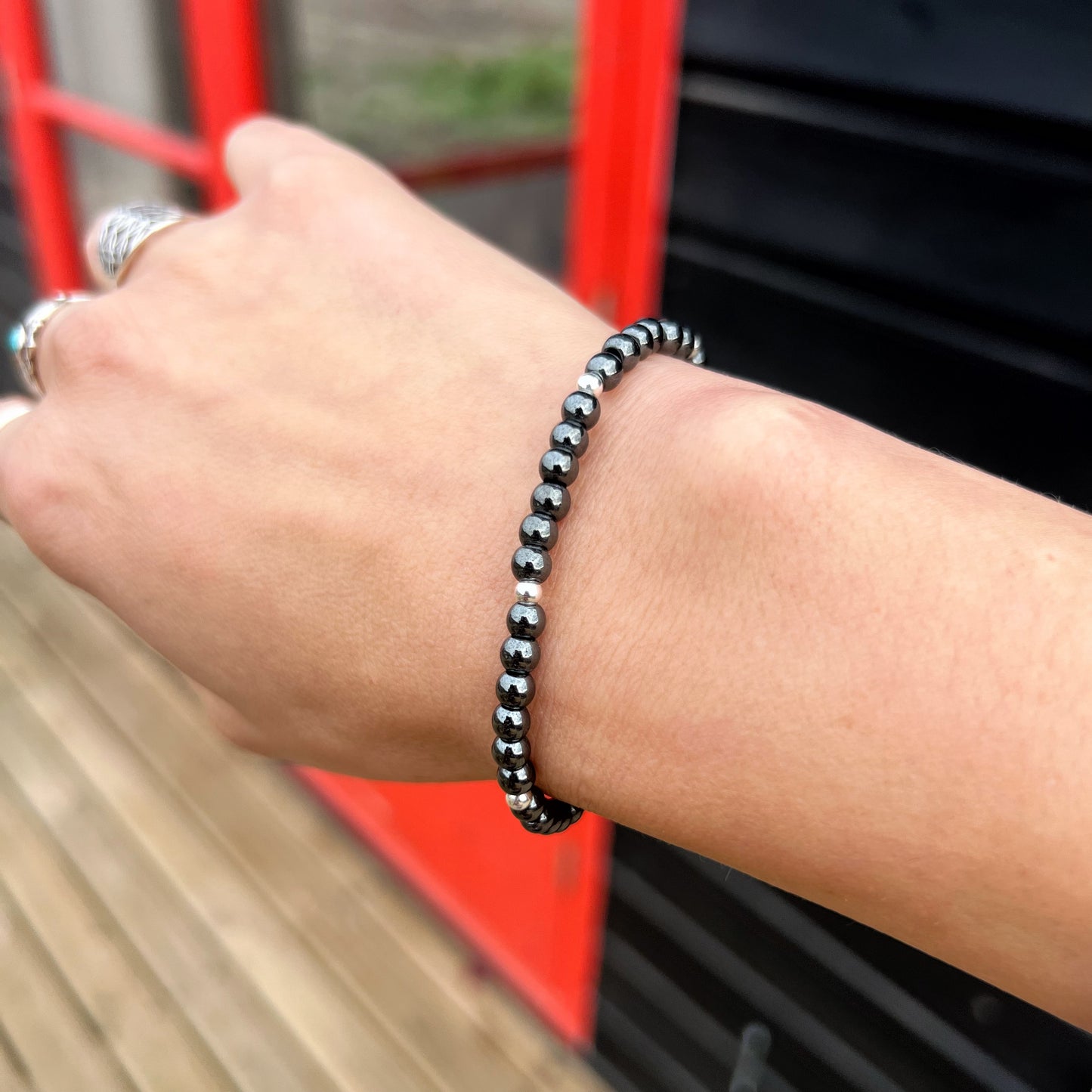 PULSERA ELASTICADA "Estabilidad y fortaleza" | Hematita | Plata 925