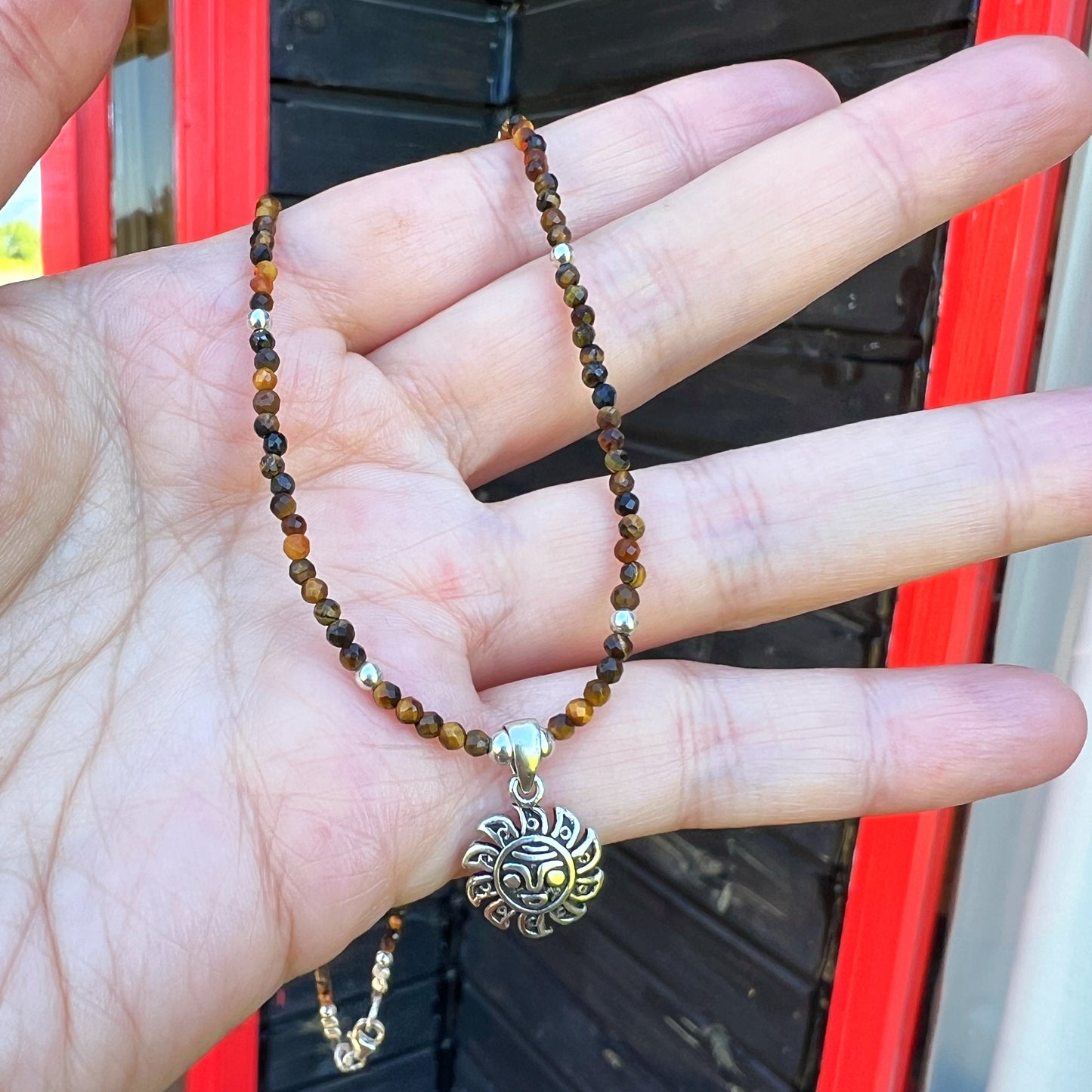 Collar de Ojo de Tigre con Dije de Sol | PROTECCIÓN Y ABUNDANCIA