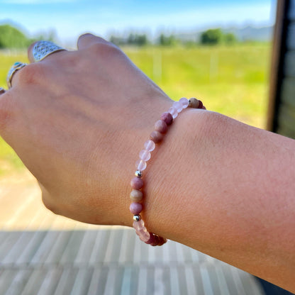 Pulsera Elasticada  "Amor propio"| Cuarzo Rosa y Rodocrosita | Plata 925