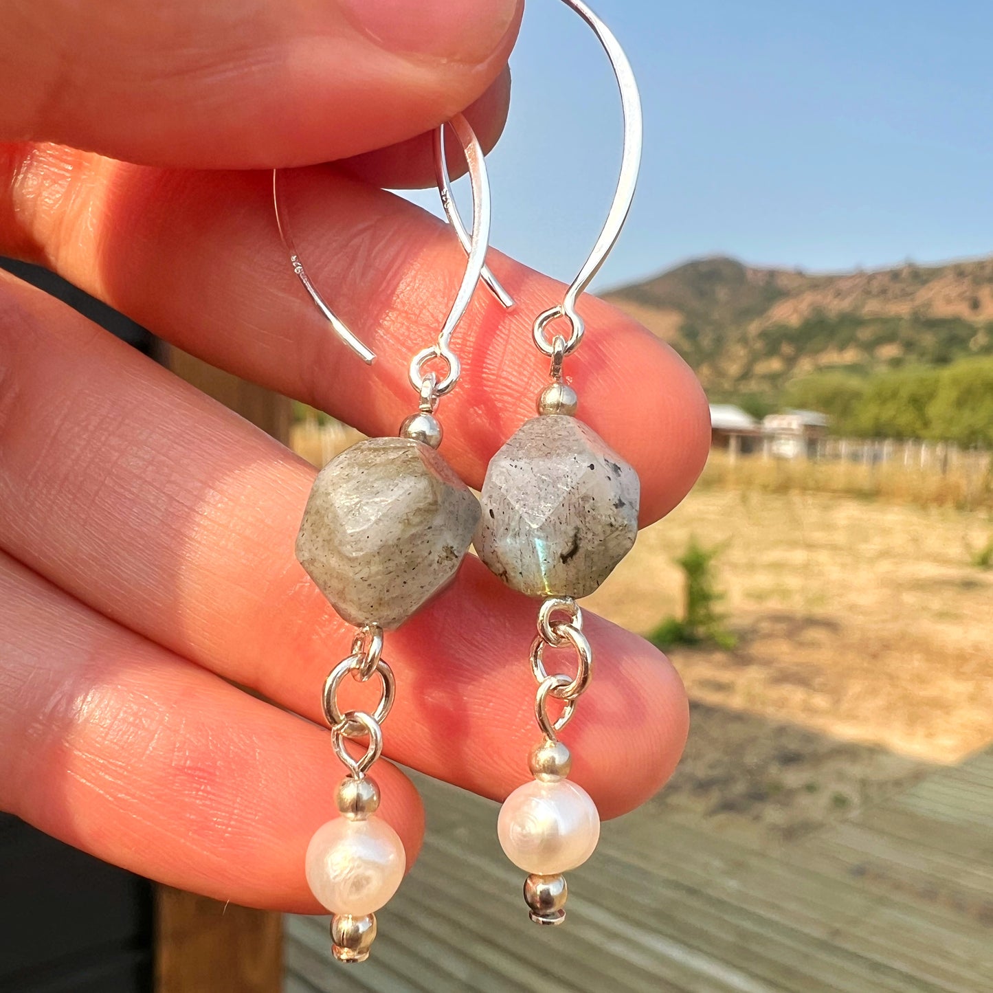 Aretes Labradorita | "Protección espiritual" | Perla de río y plata 925