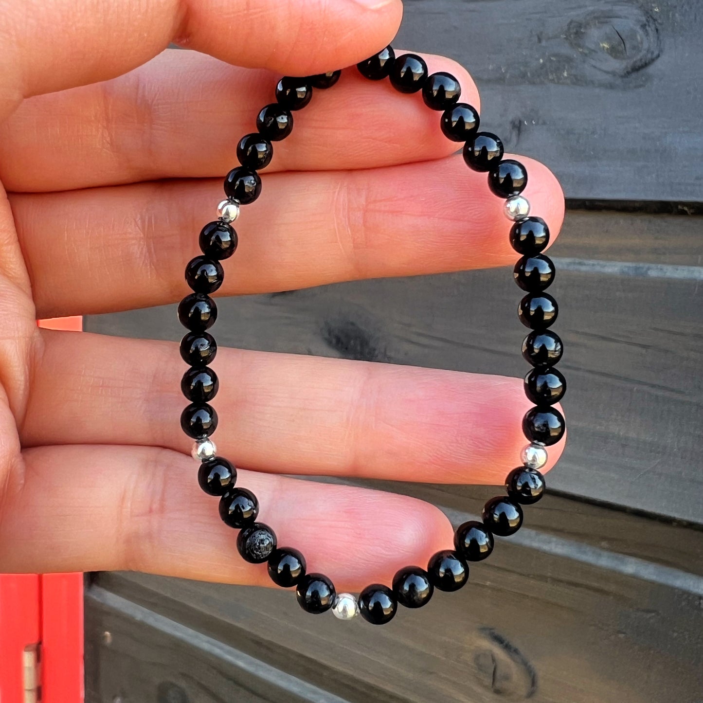 PULSERA ELASTICADA "PROTECCIÓN Y ENRAIZAMIENTO | Turmalina negra | Plata 925