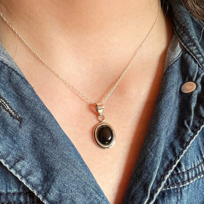 Colgante "Protección y confianza" | ónix negro | Plata 925