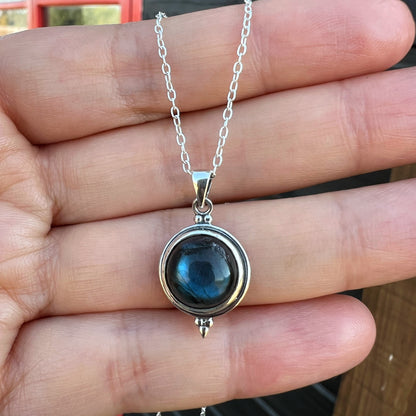 Colgante Redondo "Protección espiritual" | Labradorita | Plata 925