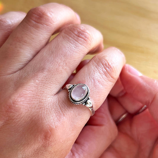 Anillo Cuarzo Rosa KANTI | "Amor Propio" | Plata 925
