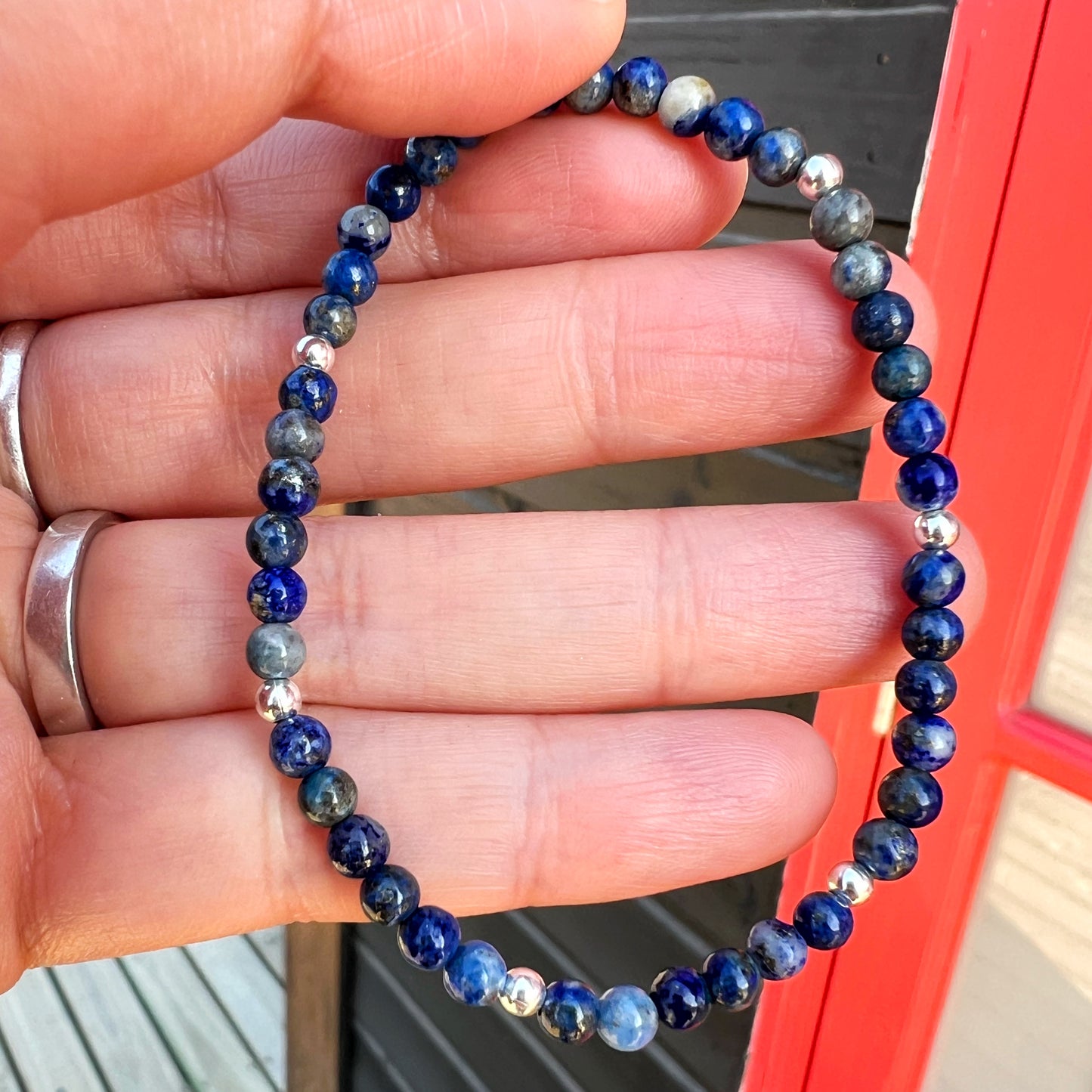 PULSERA ELASTICADA "CLARIDAD E INTUICIÓN" | Sodalita | Plata 925